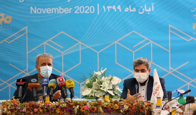 إزاحة الستار عن تماثيل الحائزين بالدورة الثالثة لجائزة المصطفى(ص) في خطوةٍ للاحتفاء بمكانة العلم والعلماء