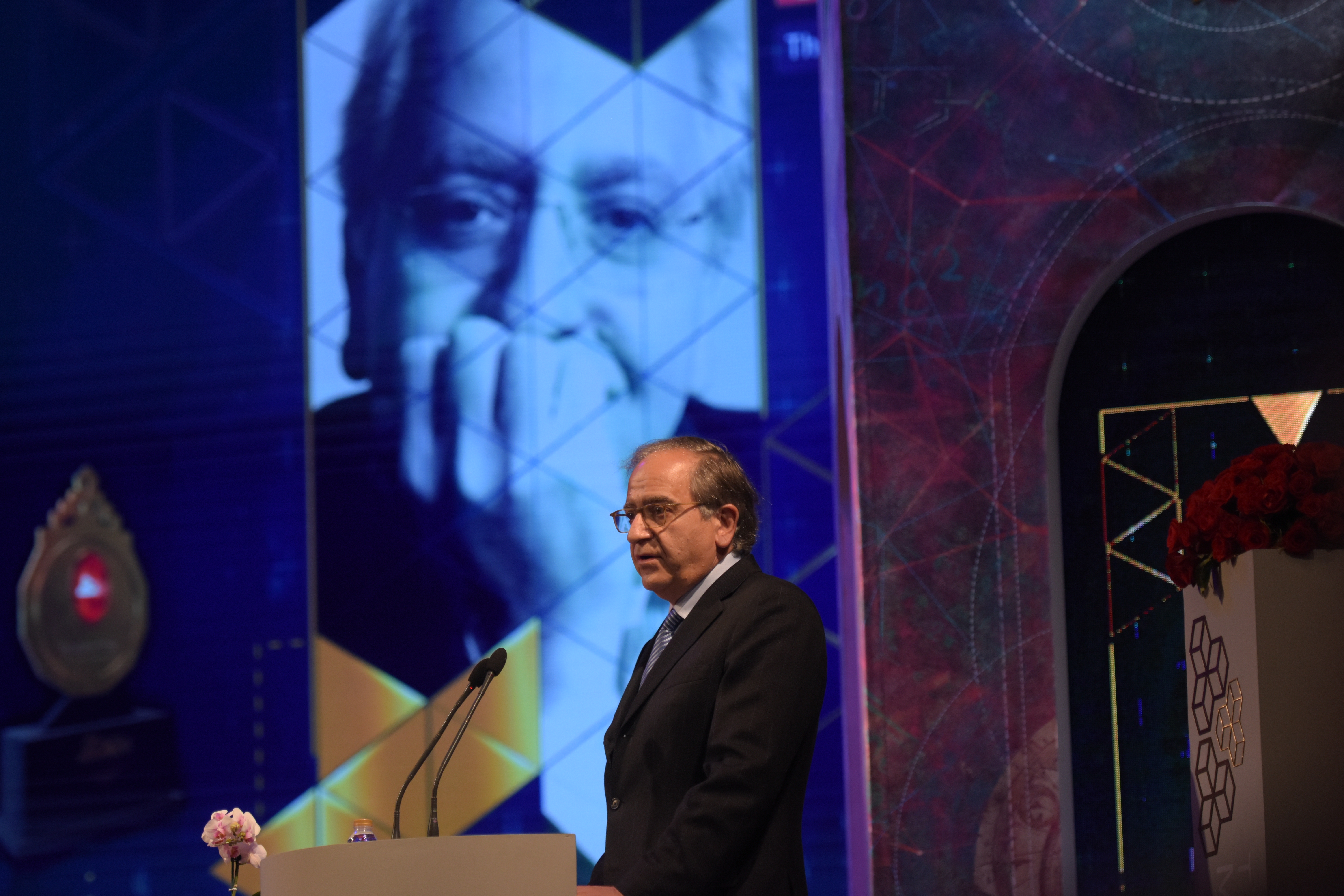 New Documentary Explores Life and Science of Mustafa(pbuh) Prize Laureate