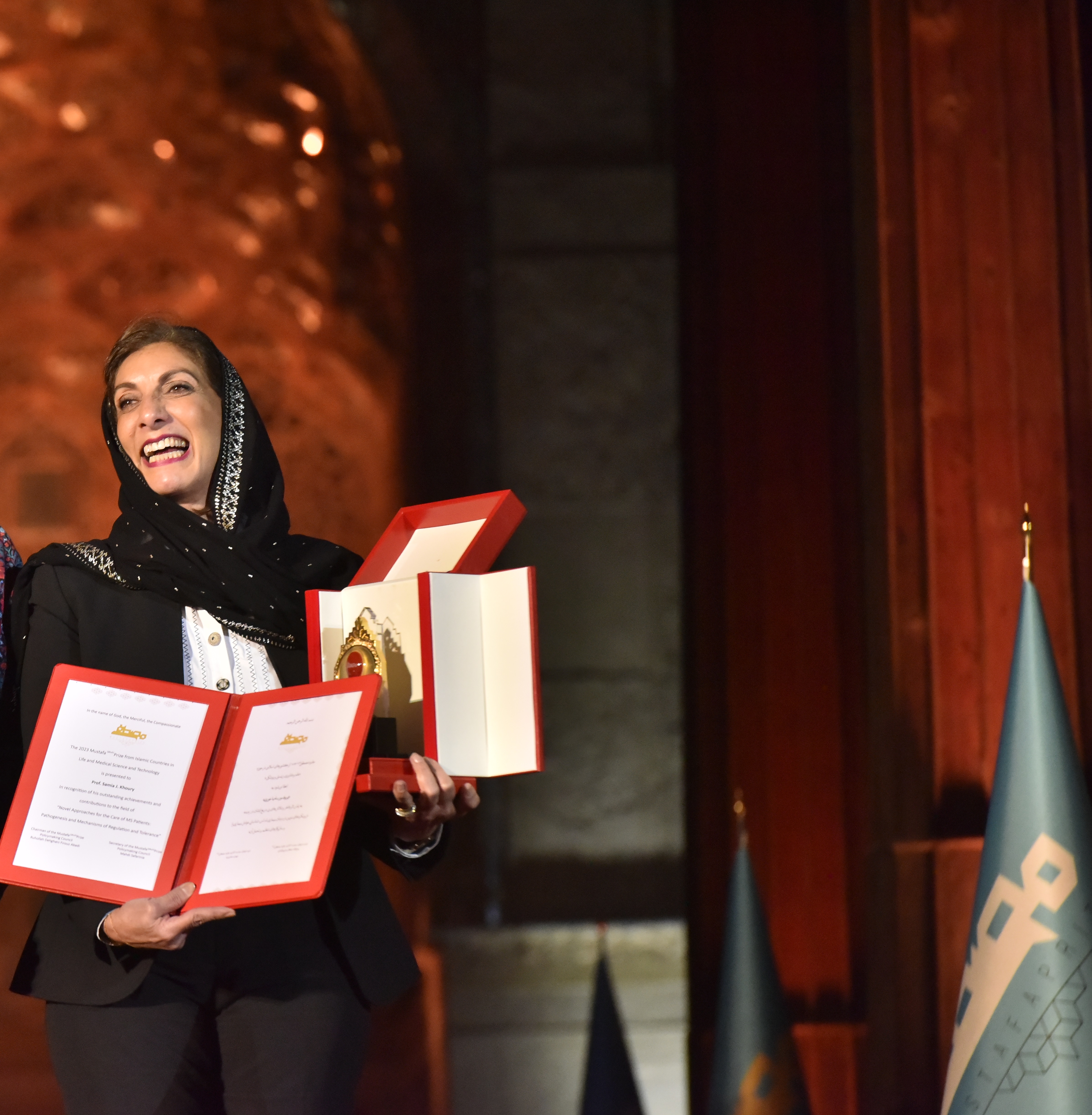 من ركام حرب لبنان إلى قمم هارفارد؛ حكاية امرأة صنعت طريقها إلى الطب على ضوء الشمعة