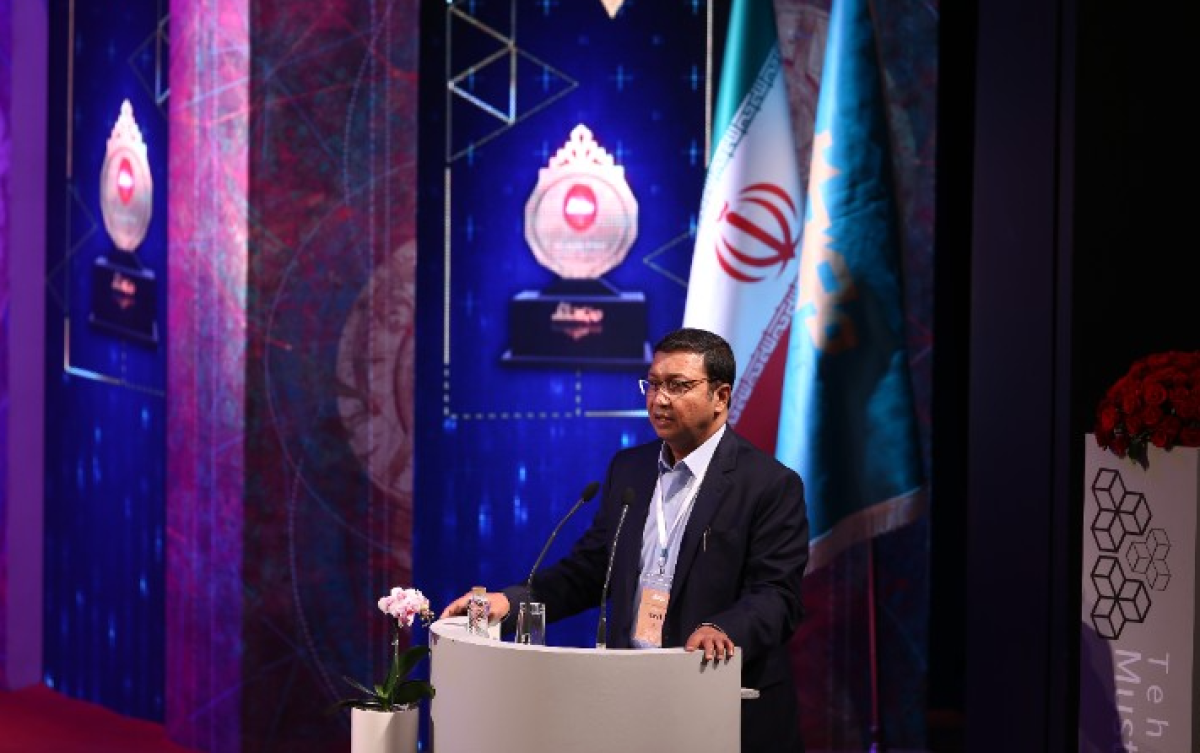 اختيار الشخصية البارزة في الكيمياء العضوية في باكستان مديرا لقسم العلوم والتكنولوجيا في الأحياء والطب لدى جائزة المصطفى(ص)